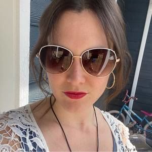 Meet your Posher, Dacia